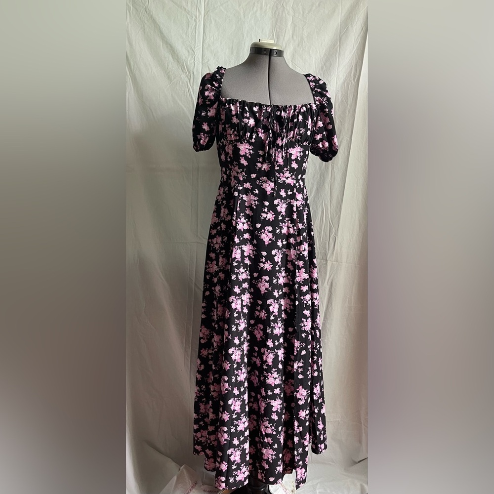 Black and pink floral puff sleeve midi sundress - Picture 3 of 9